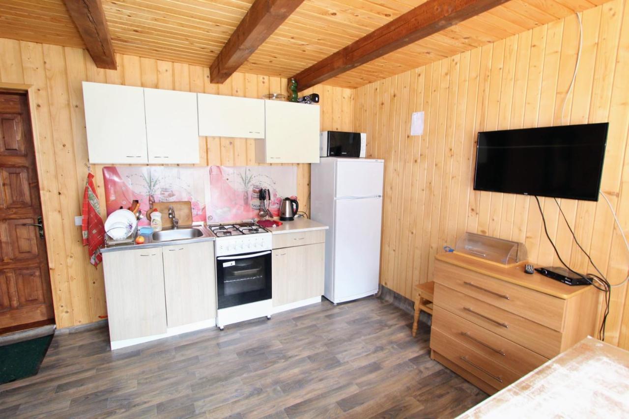 Hrystyna Apartment Yablunytsya Exterior photo