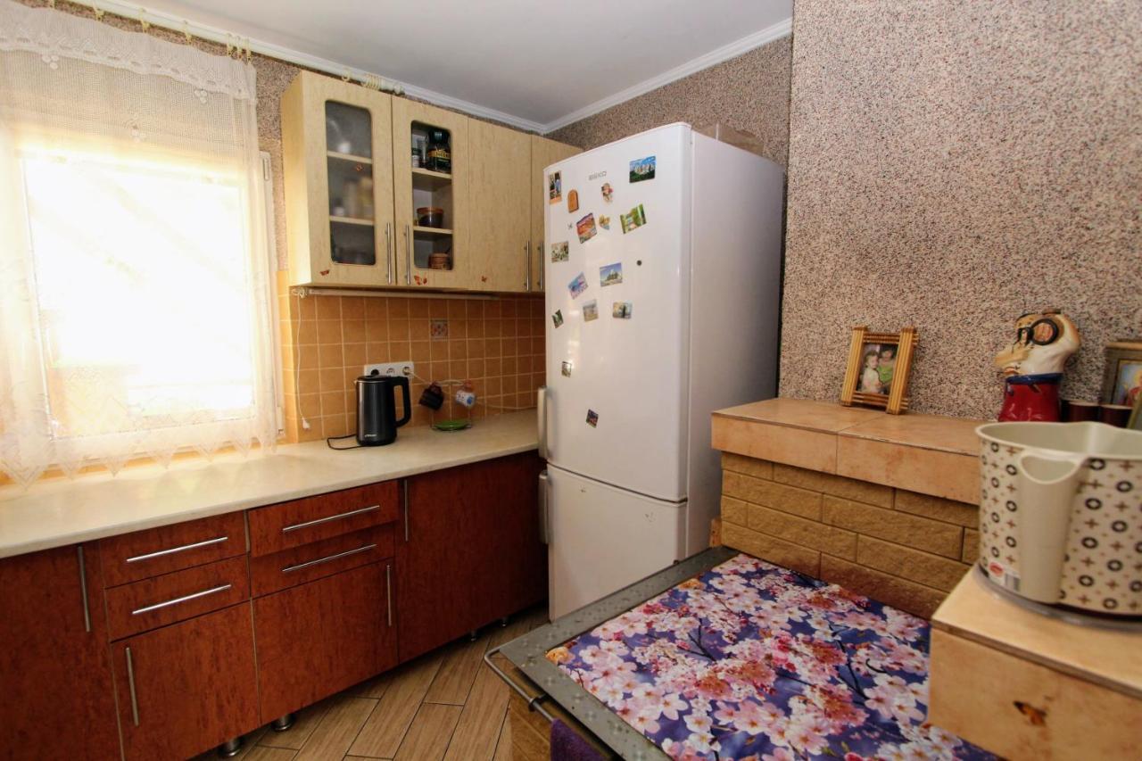 Hrystyna Apartment Yablunytsya Exterior photo